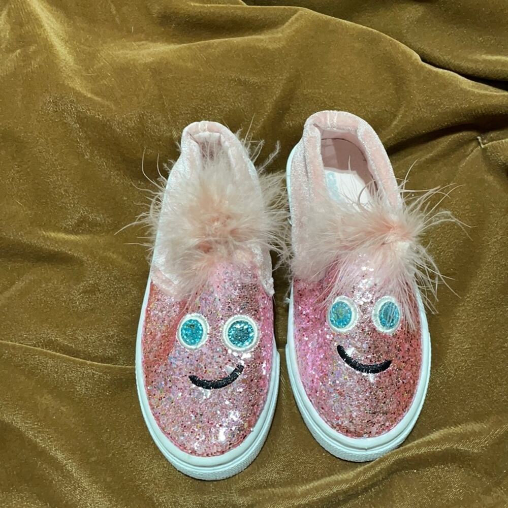Capelli Kids 10 glitter slip on monster shoe NWOT